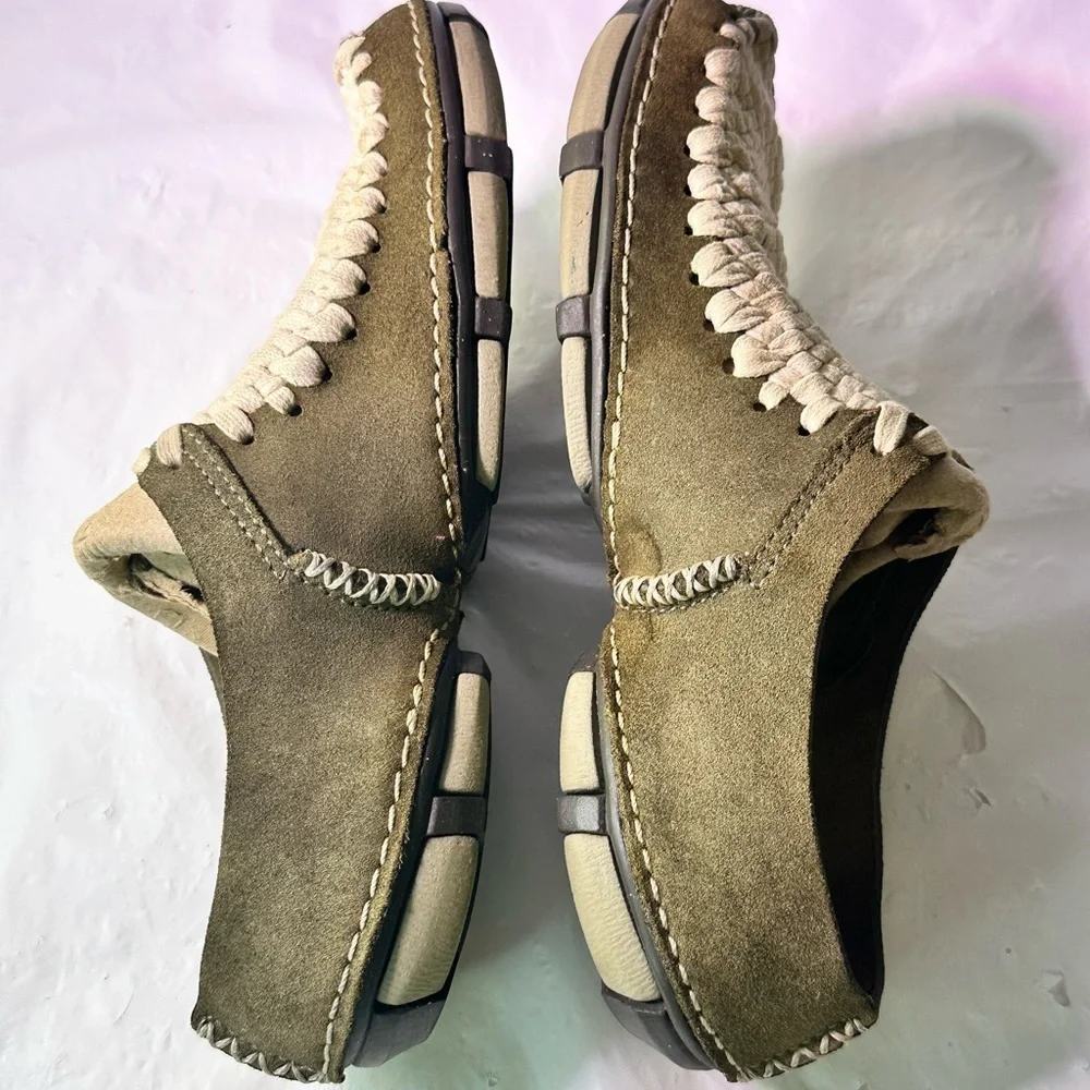 Nike Women's Taupe Suede & Cream Woven Mule
